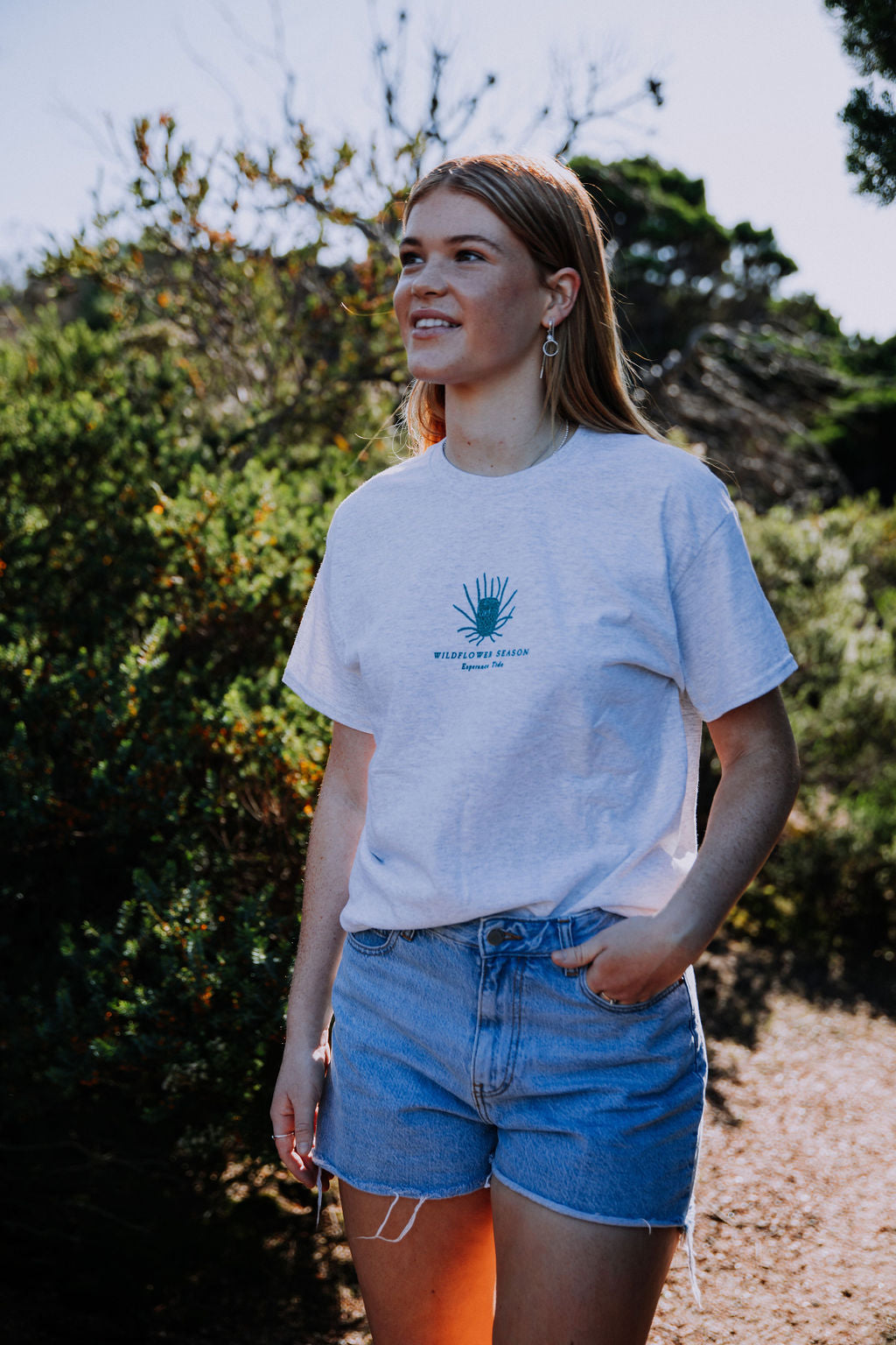 Wildflower Season Tee - Ash Grey