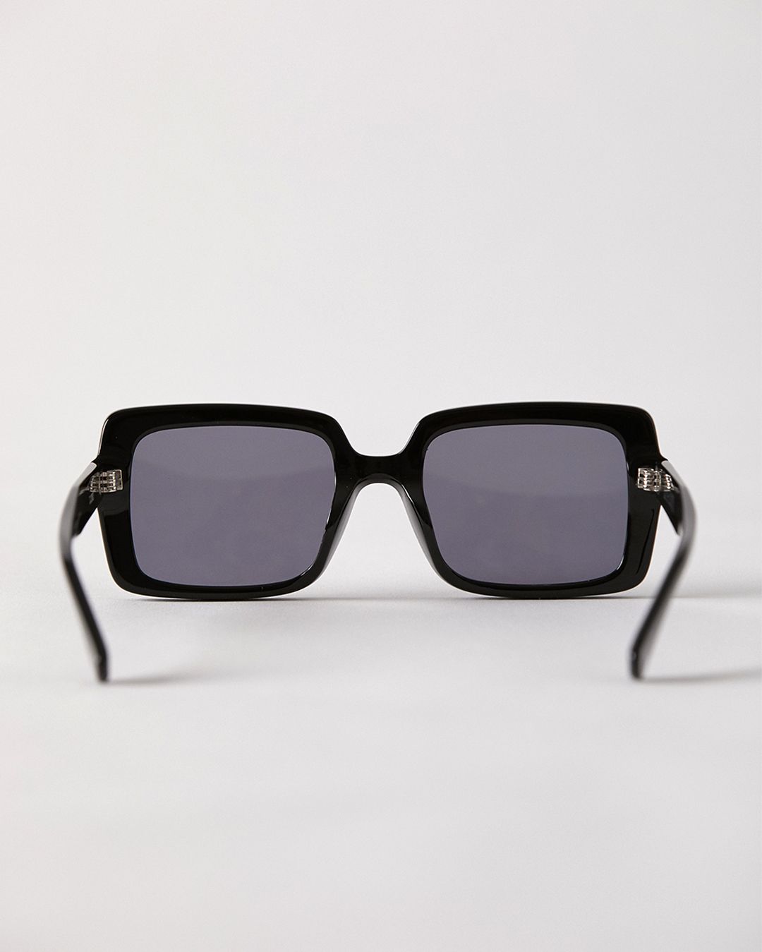 Lou - Black Polished / Black