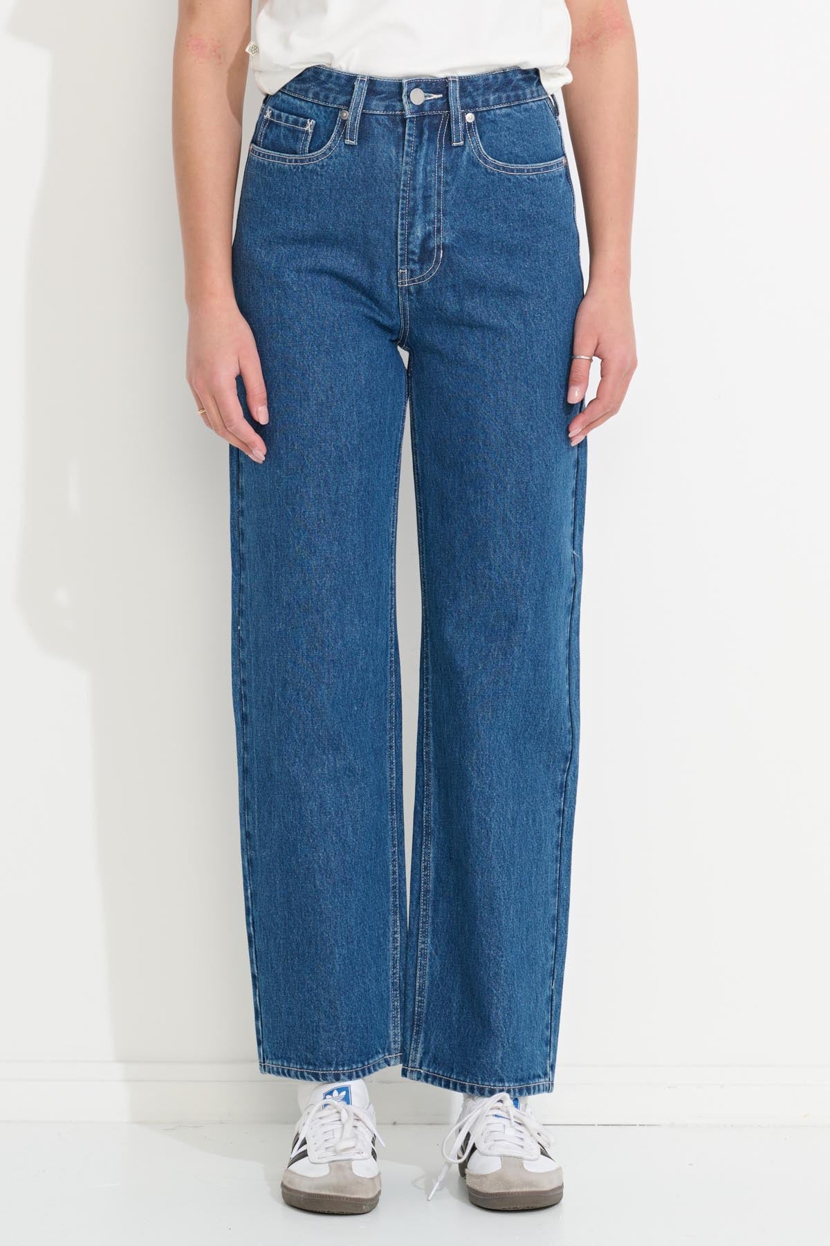 Women's Makers Straight Jean - Indigo