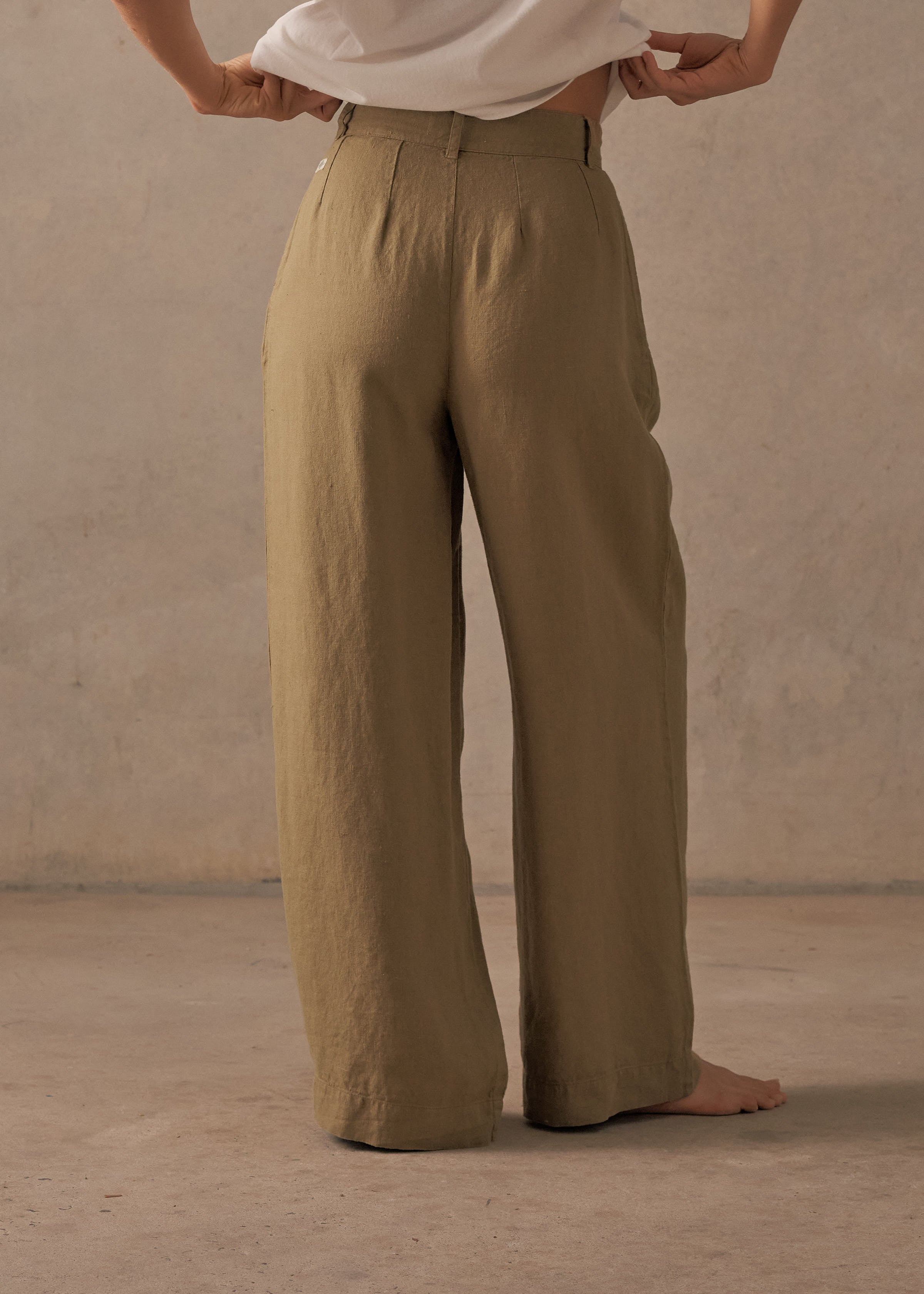 Cloud Pleat Pants - Olivine