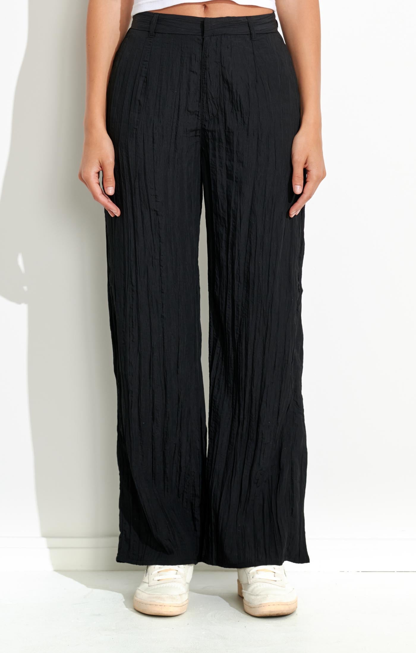 ONLY INVOLVED CRINKLE PANT - BLACK