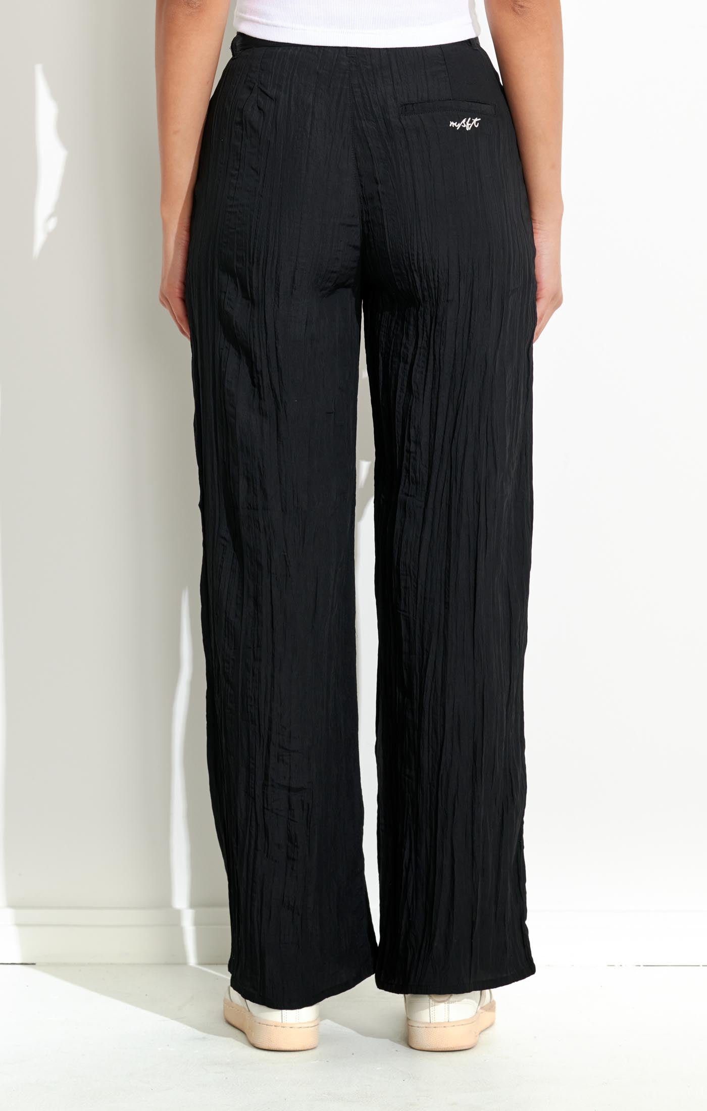 ONLY INVOLVED CRINKLE PANT - BLACK