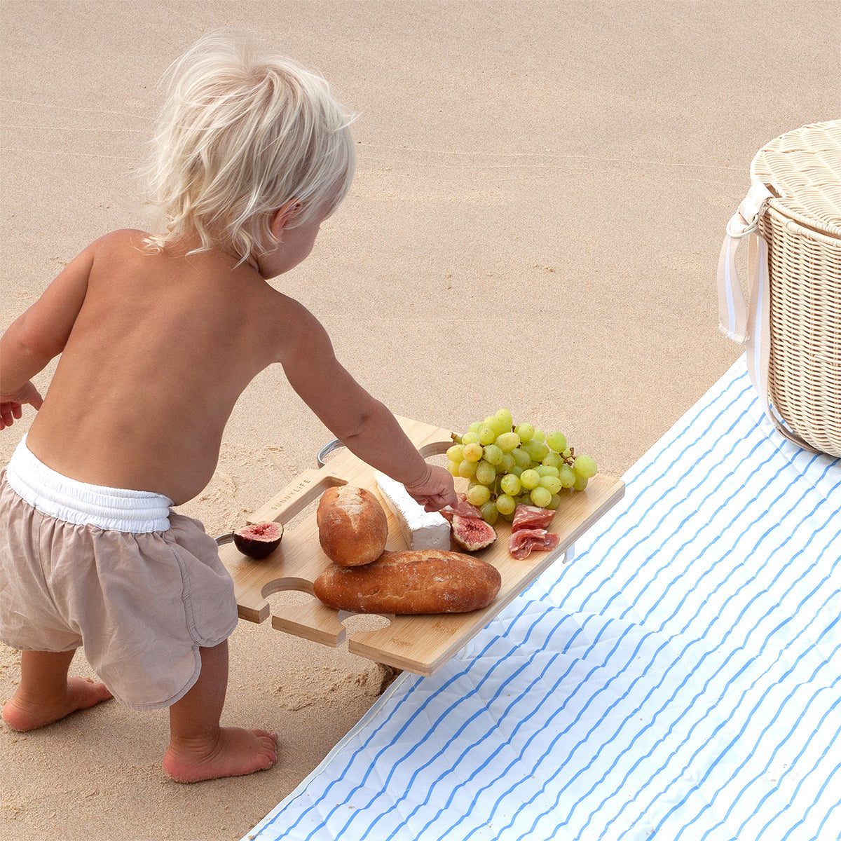 Portable Picnic Table - Le Weekend Natural