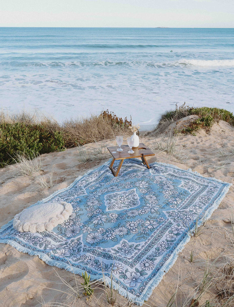 The Daisy Blue Travel Rug