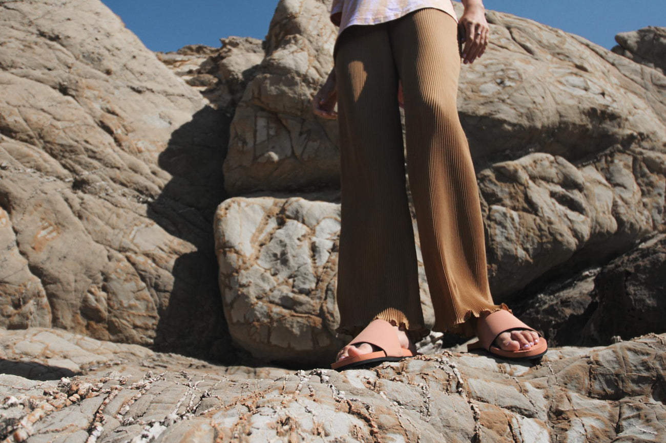Womens Slides - Rust