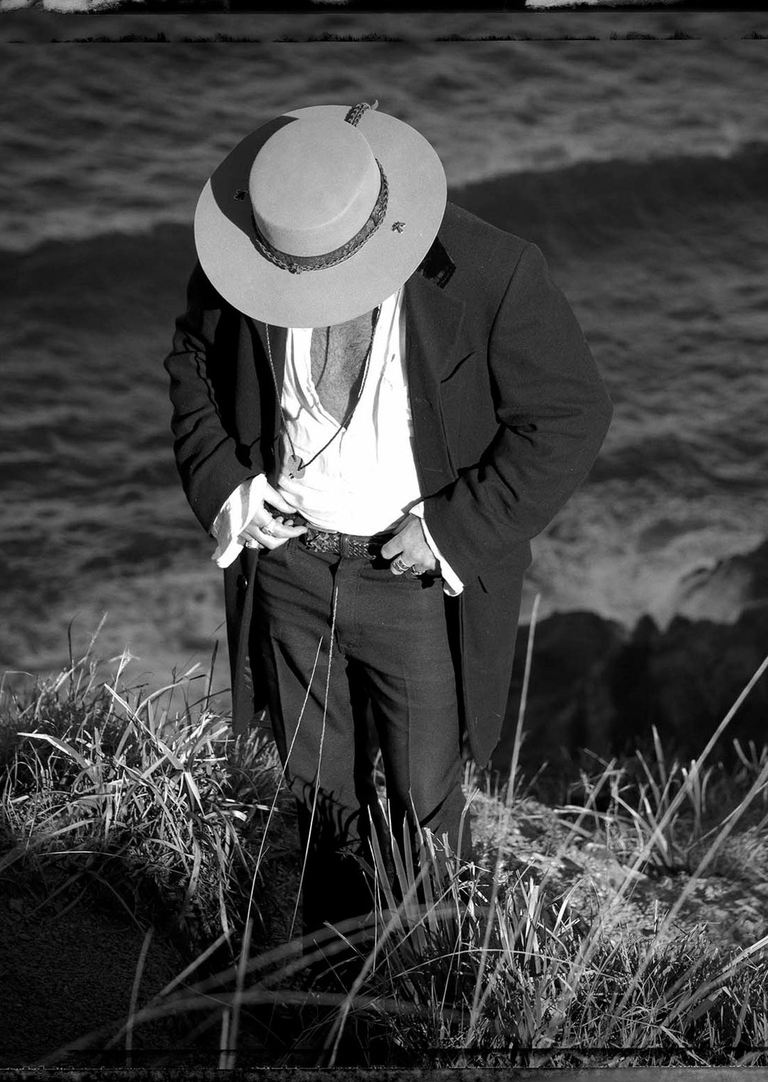 ANGUS STONE x FBS - The Troubadour